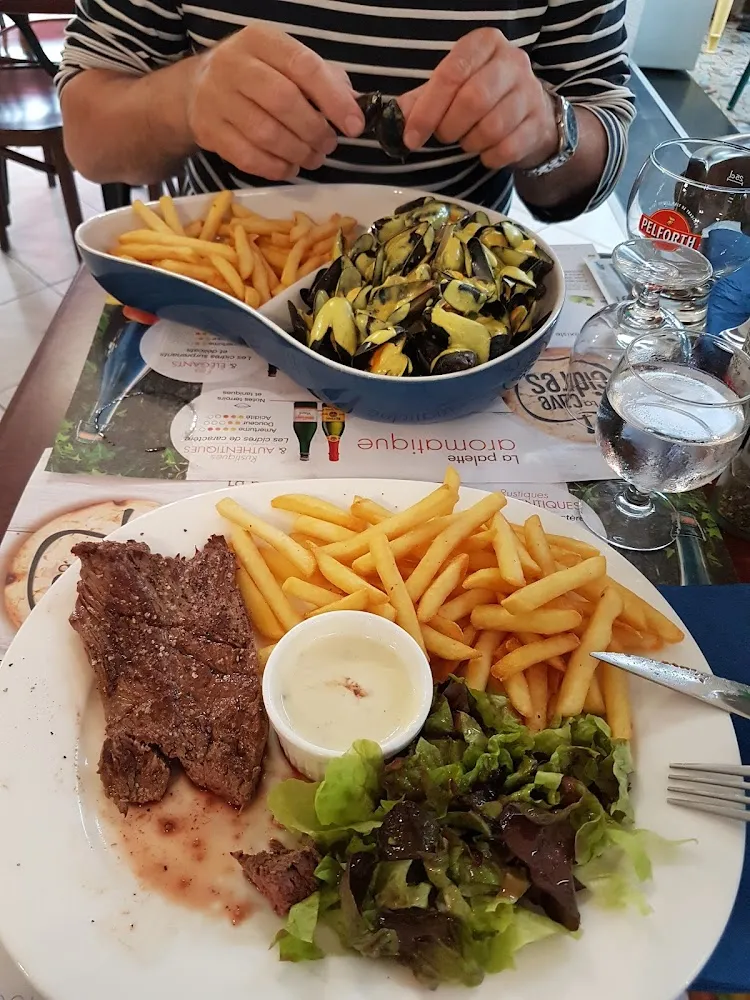 Moules Au Curry Frites